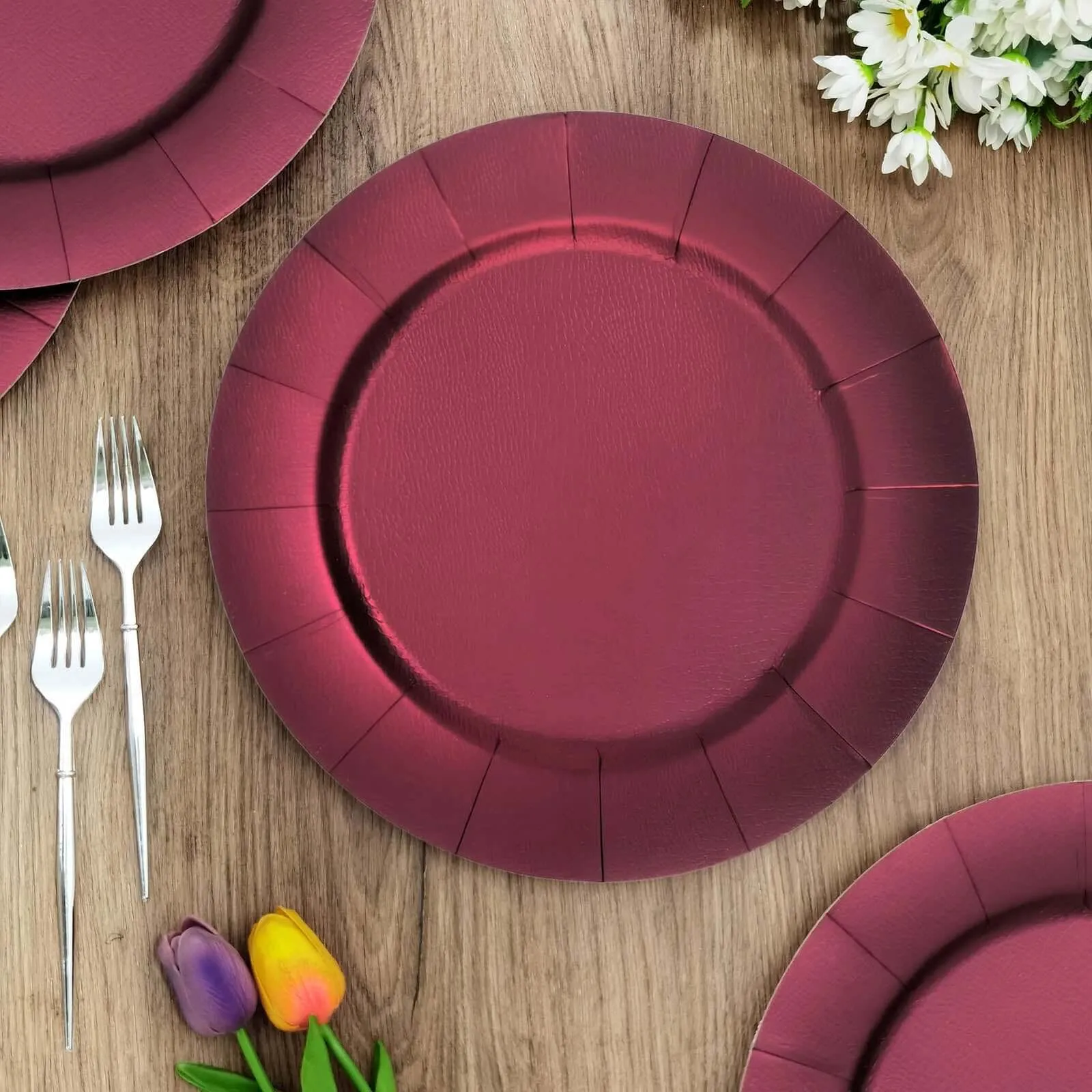 10 Pack Burgundy Disposable Charger Plates, Cardboard Serving Tray, Round with Leathery Texture 1100 GSM 13"