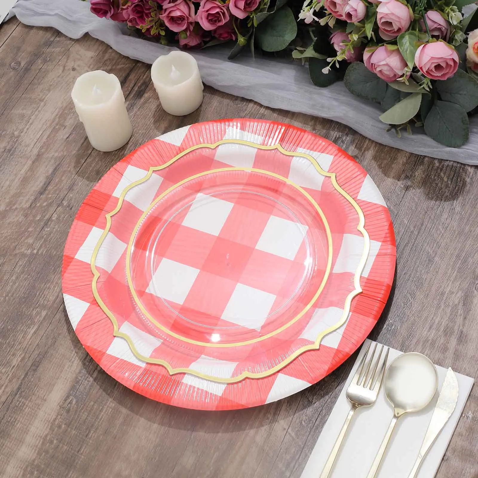 10 Pack Red / White Buffalo Plaid Disposable Serving Trays, Round Checkered Sunray Cardboard Charger Plates 350 GSM 13"