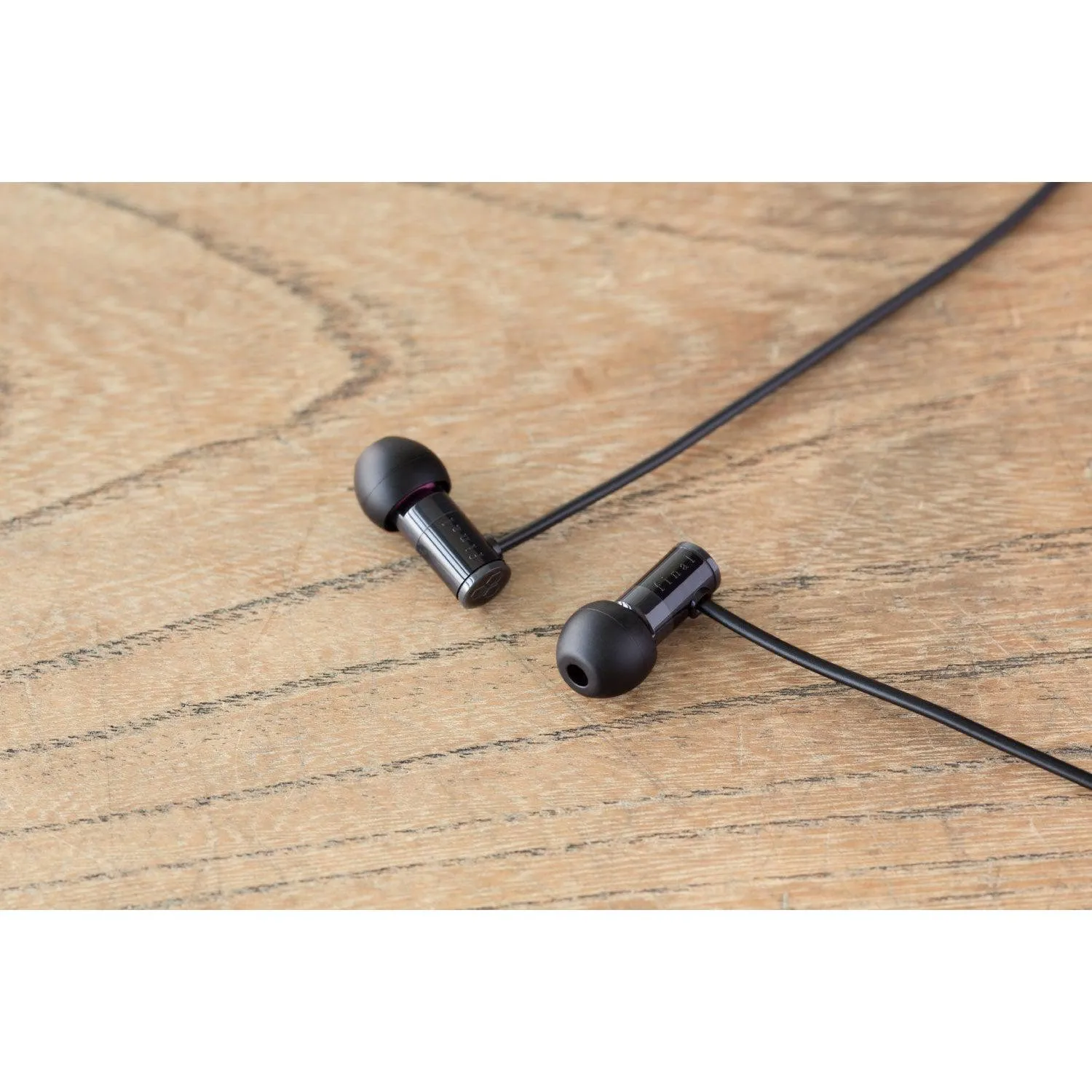 Final E1000 | Dynamic Driver Earphones