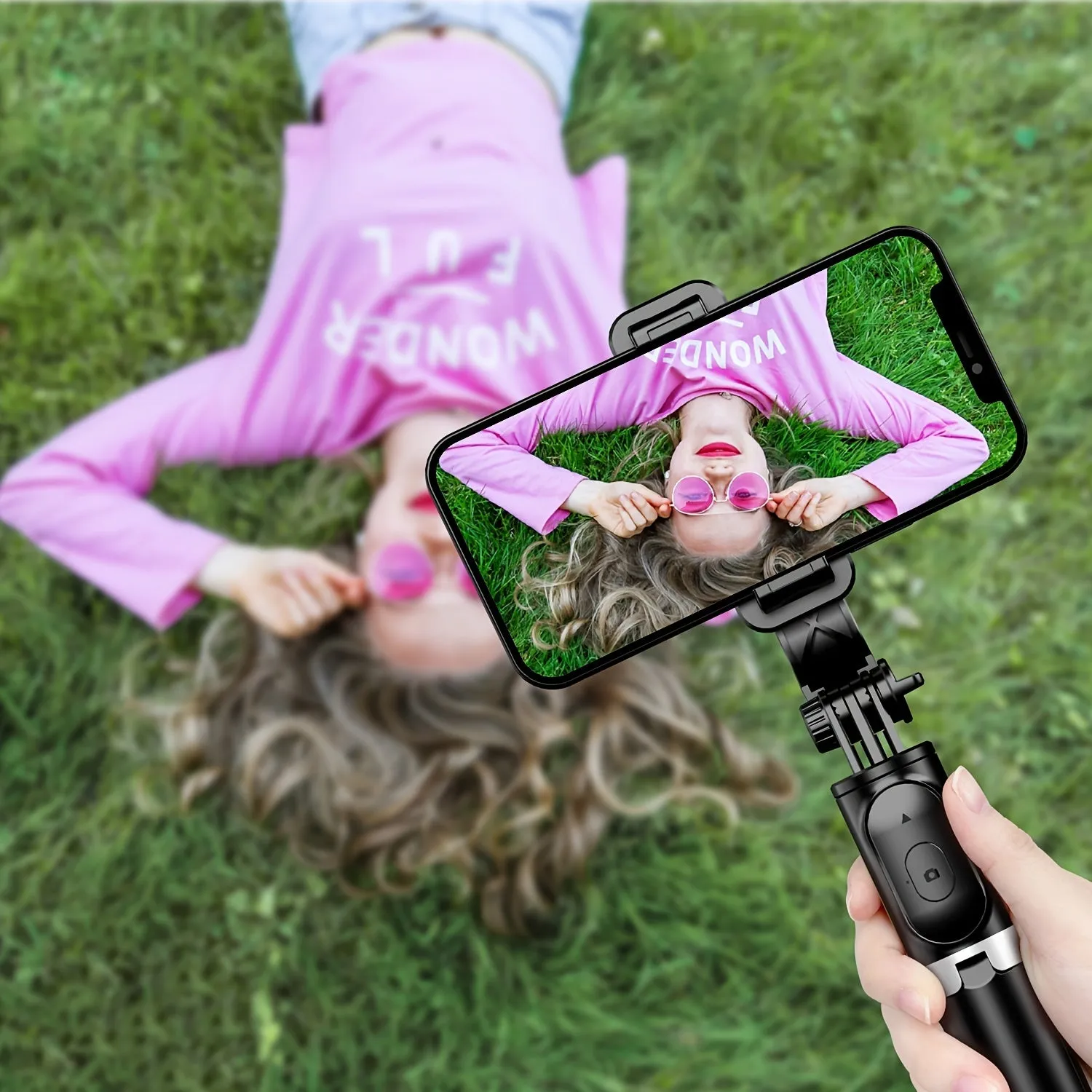 Wireless Selfie Stick Tripod for iPhone and Android Extendable 360°